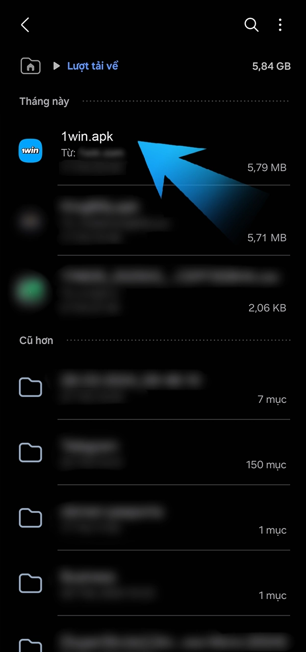 Tải xuống tệp APK 1Win và mở nó.